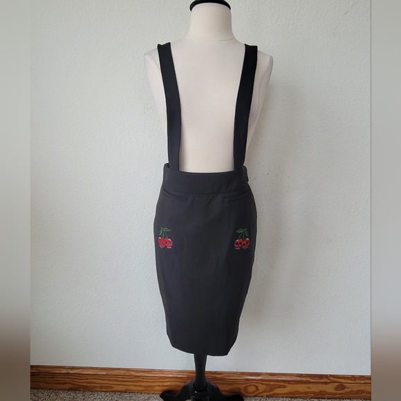 Royal Monk Dresses & Skirts - Royal Monk Unique Vintage Retro Cherries Jumper